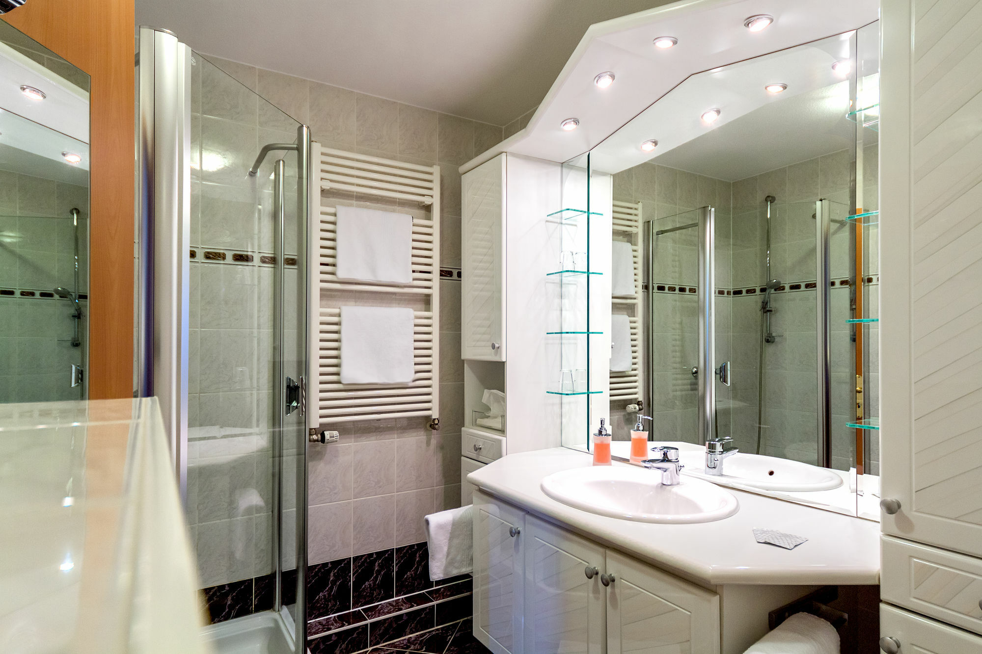 Akzent Hotel Privat - Das Nichtraucherhotel دريسدن المظهر الخارجي الصورة